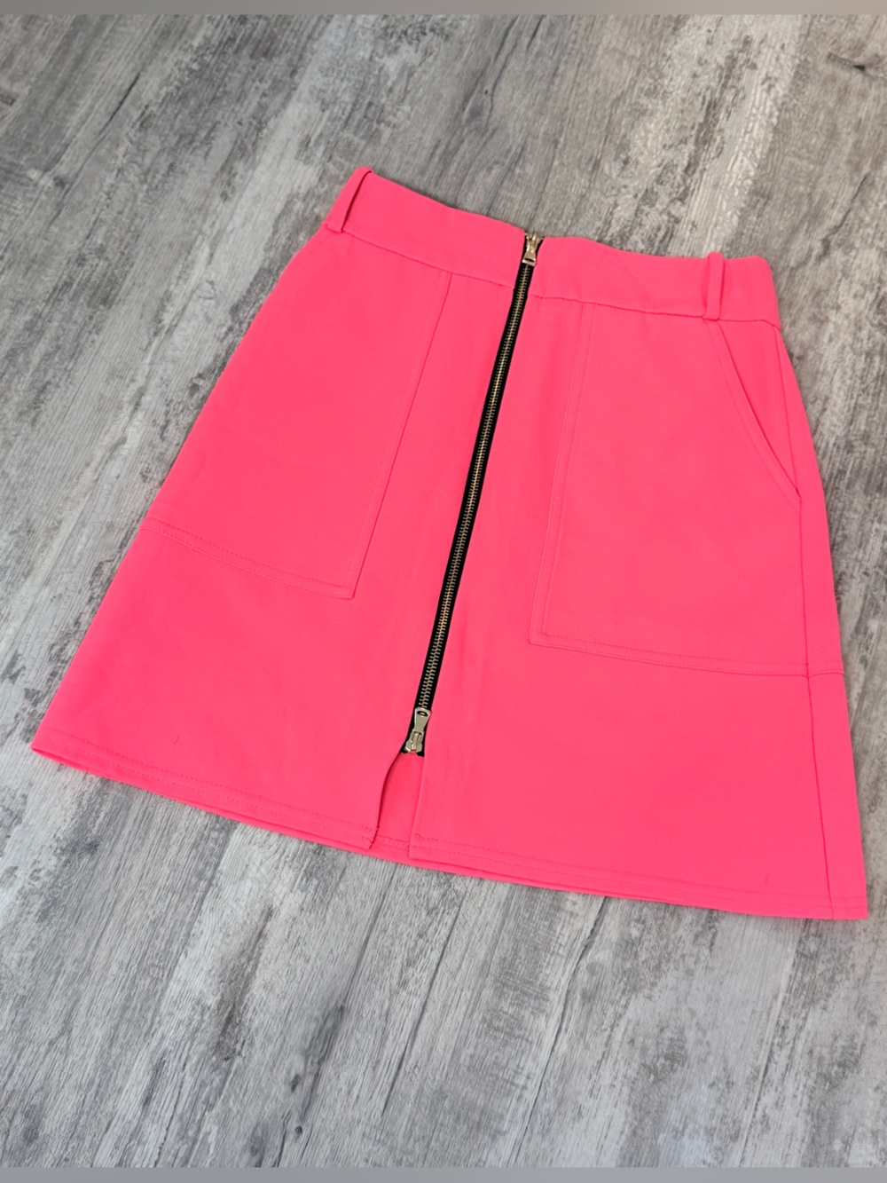 River Island Stretch Bright Neon Pink Zip-Front Mini Skirt- 6 -NWOT